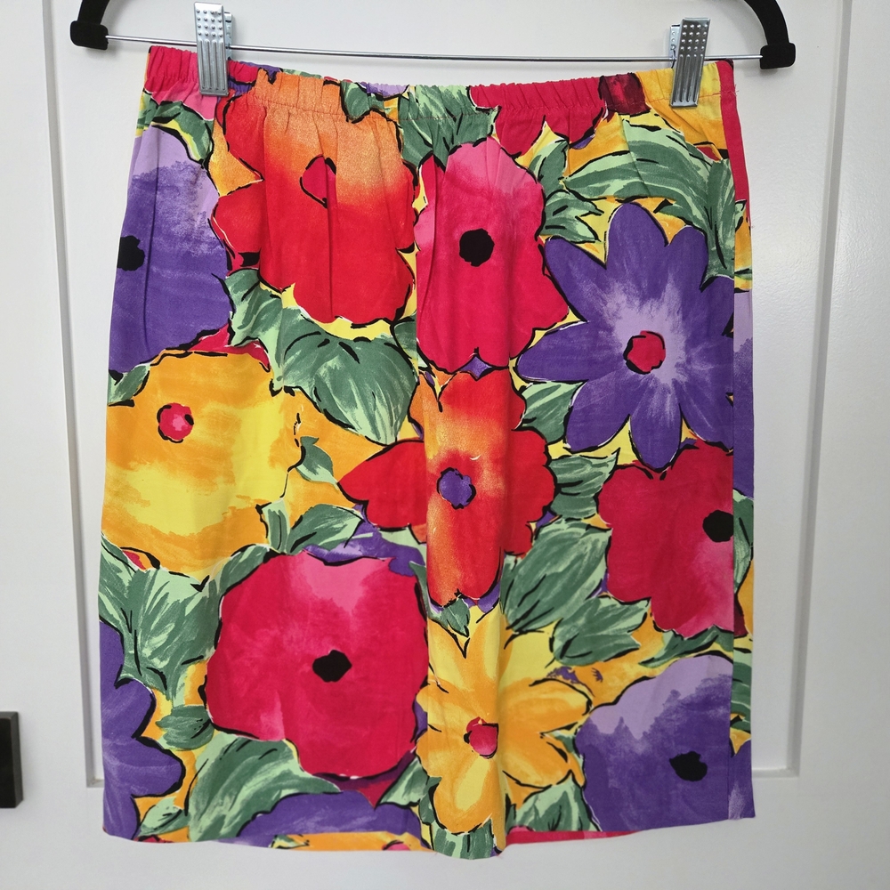 Vintage Floral Multicolor Skirt, No Tag, Fits Like A Small
